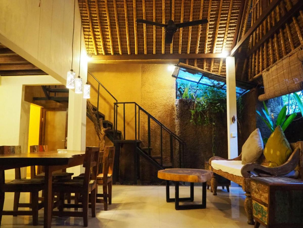 De Dalam Villa Ubud エクステリア 写真