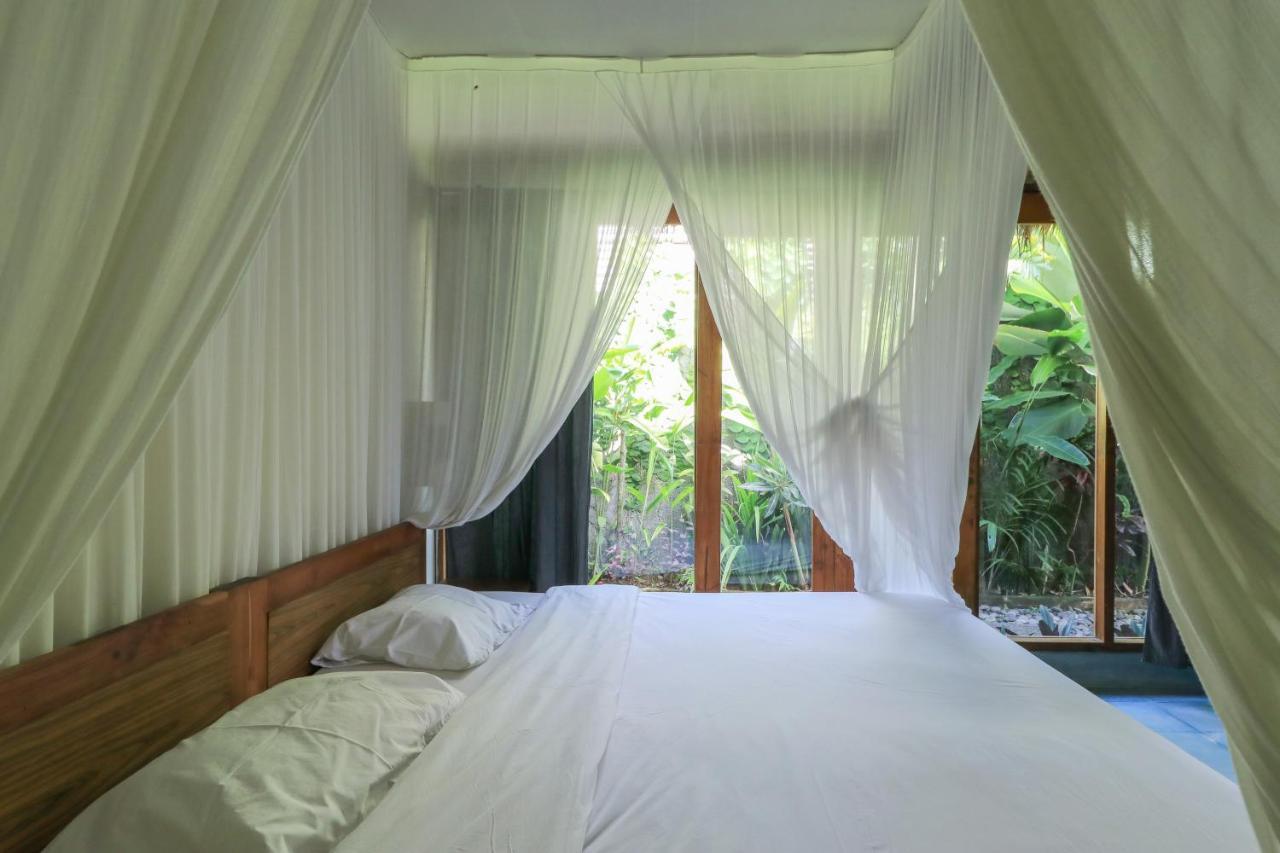 De Dalam Villa Ubud エクステリア 写真